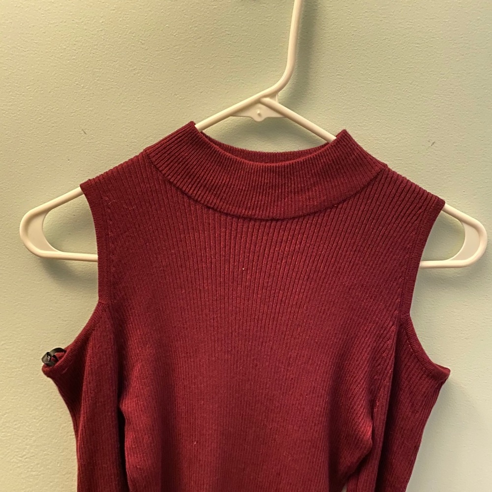 Maroon Cold Shoulder BodyCon Dress